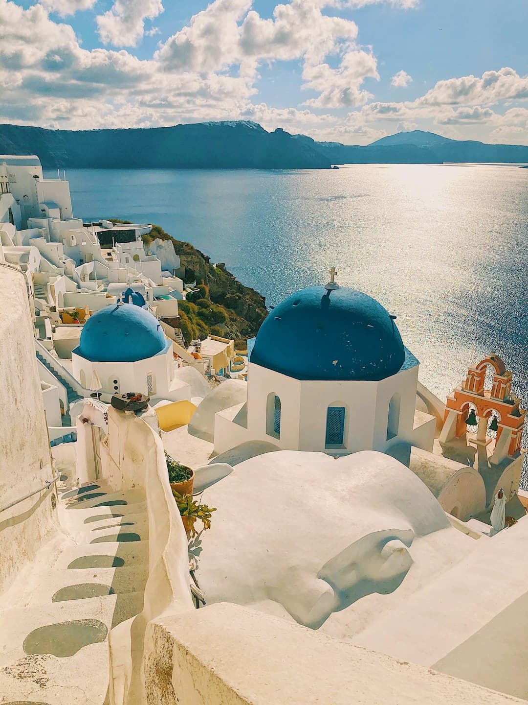 Destination wedding saxophonist in Santorini Greece